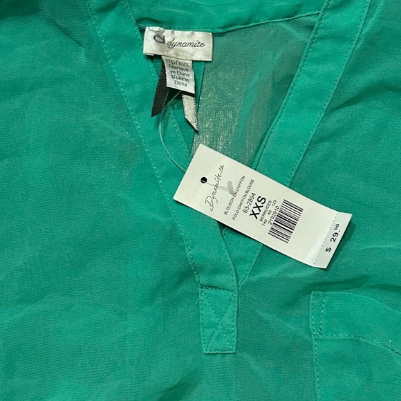 NWT Dynamite Green Sheer 3/4 Sleeve Top - Picture 3 of 3